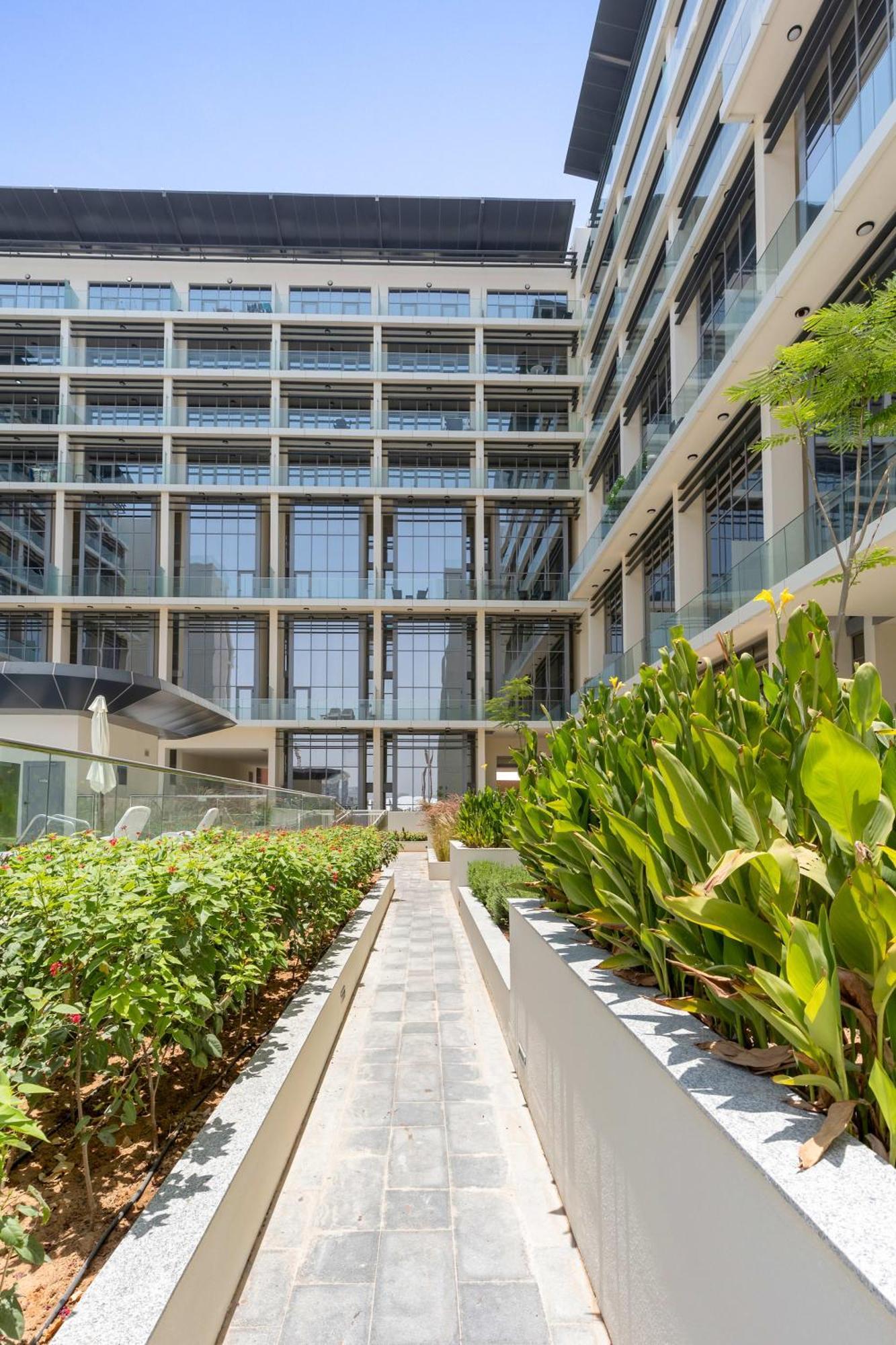 Silkhaus Modern 1Bdr In Oasis Near Masdar City Park 阿布扎比 外观 照片